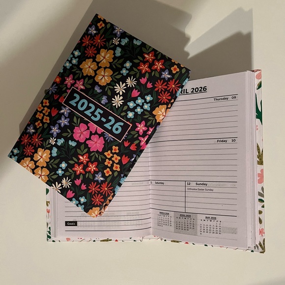 2025 Planner Set - Picture 4 of 4